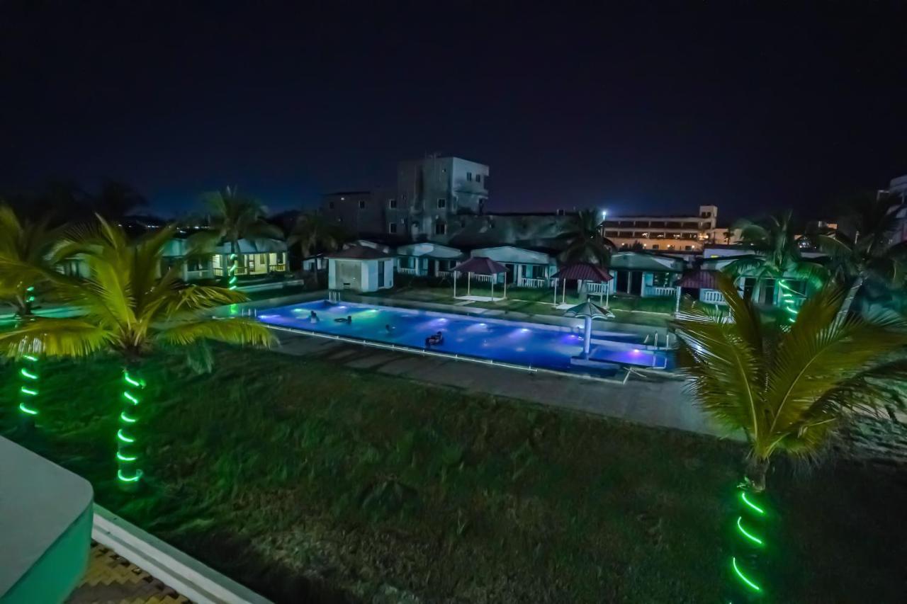 Silver Sand Eco Resort !! Beachfront !! With Biggest Pool And Huge Open Area !! Ideal For Weddings !! Couple Friendly !! 曼达莫尼 外观 照片