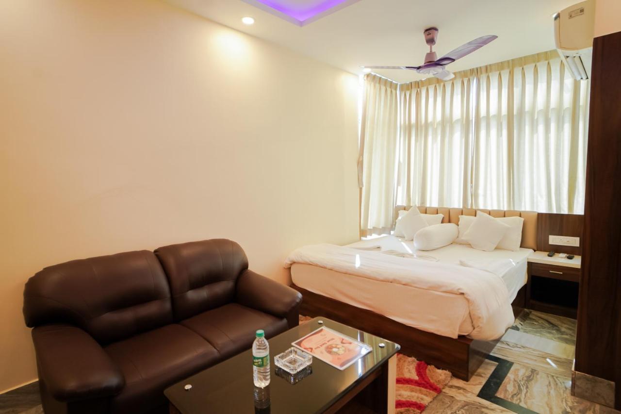 Silver Sand Eco Resort !! Beachfront !! With Biggest Pool And Huge Open Area !! Ideal For Weddings !! Couple Friendly !! 曼达莫尼 外观 照片