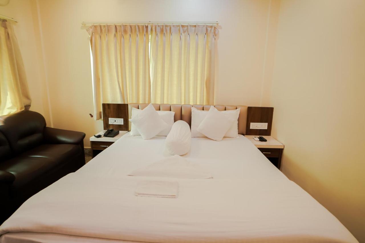 Silver Sand Eco Resort !! Beachfront !! With Biggest Pool And Huge Open Area !! Ideal For Weddings !! Couple Friendly !! 曼达莫尼 外观 照片