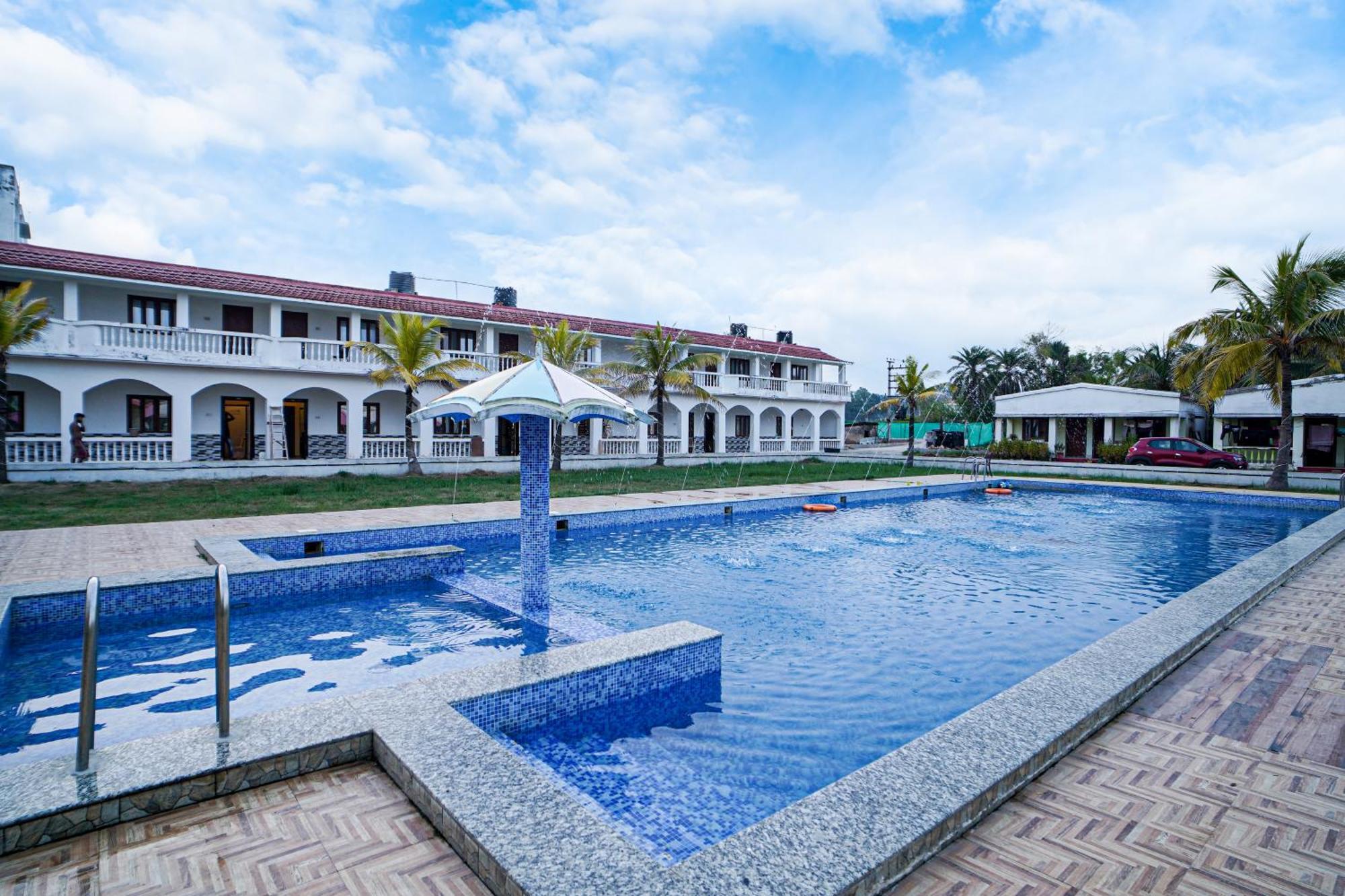 Silver Sand Eco Resort !! Beachfront !! With Biggest Pool And Huge Open Area !! Ideal For Weddings !! Couple Friendly !! 曼达莫尼 外观 照片